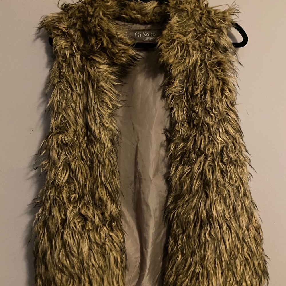 Faux fur vest